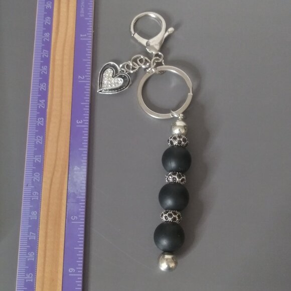 Handmade Black Silicone Beaded Keychain with Heart Charm - Picture 3 of 4